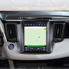 Toyota RAV4 9.7” Android multimédia rendszer Tesla stílusú kijelzővel és beépített GPS navigációval.